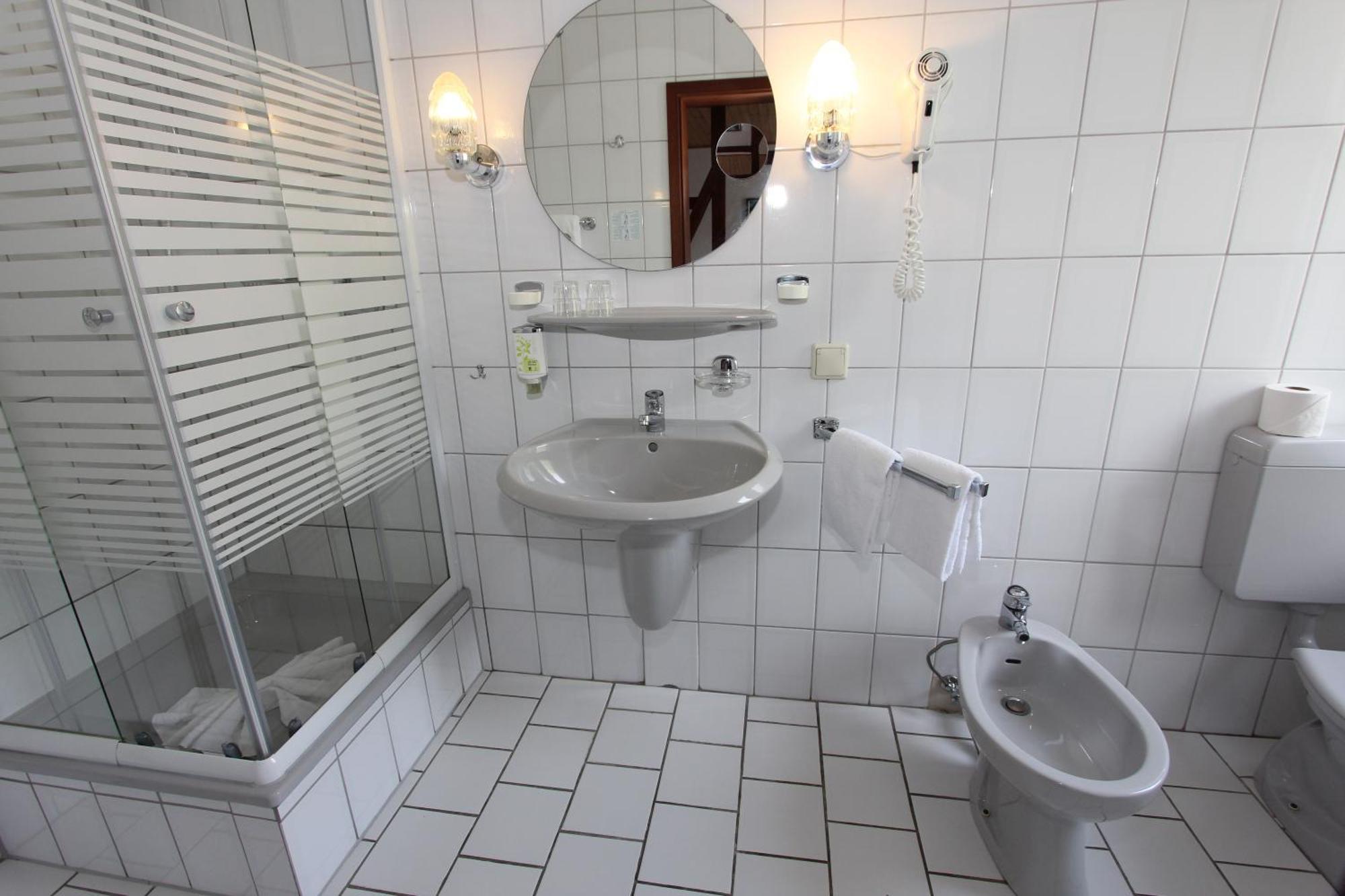 Hotel Glueck Auf & Buergerkeller Бад Грунд Екстериор снимка